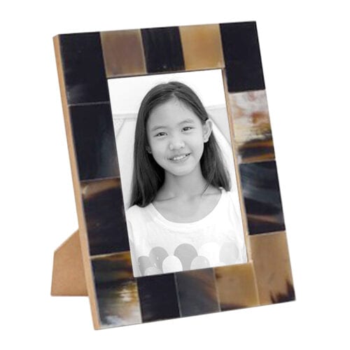 horn-picture-frame